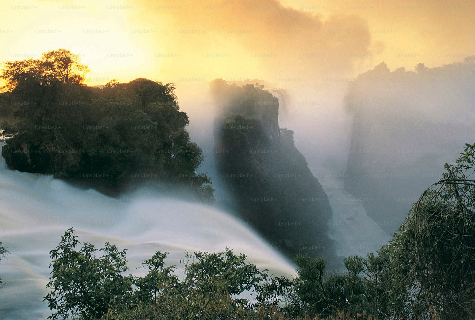 TOP 10 MUST VISIT NATIONAL PARKS IN UGANDA